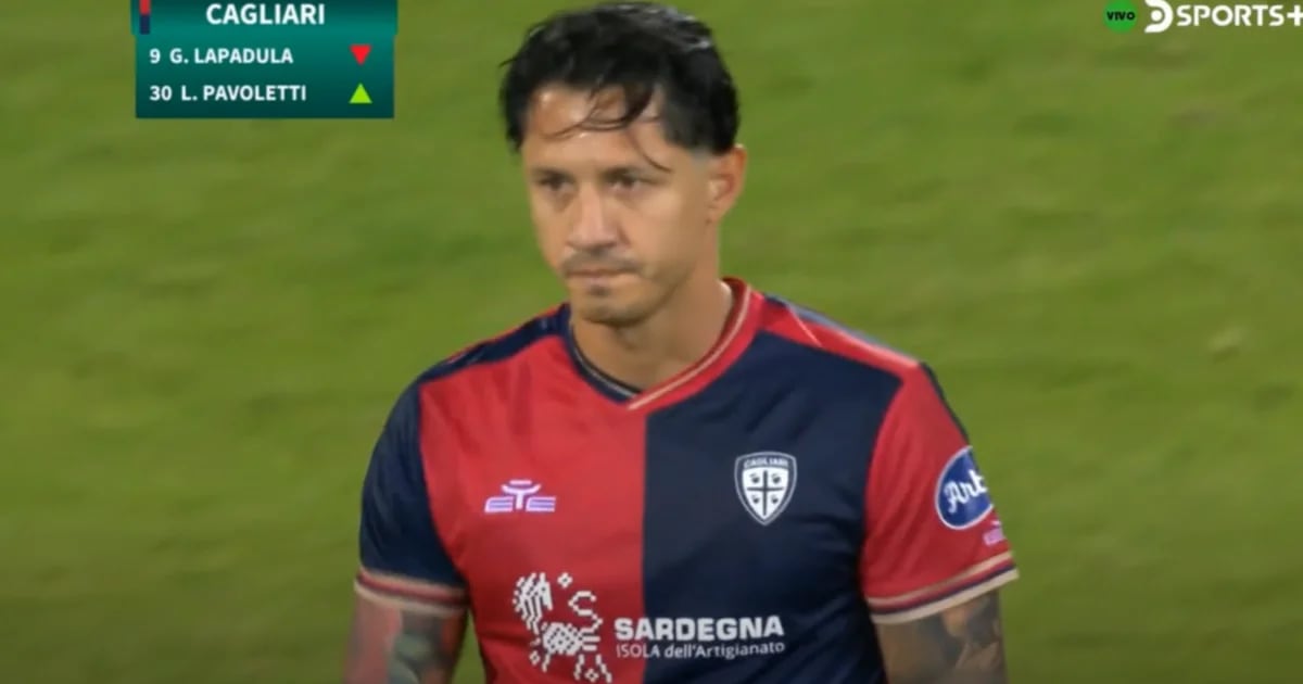 Gianluca Lapadula ha perso una grande occasione da gol e così ha reagito quando è stato sostituito in Cagliari-Bari