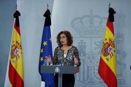 The Finance minister and spokesperson of the Government, María Jesús Montero, in the press conference after the Council of Ministers held last Friday. EFE/Emilio Naranjo
