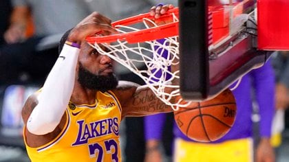 LeBron fue una vez más la clave del éxito de los LA Lakers en las finales de la NBA (AP Photo / Mark J. Terrill)