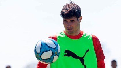 Tras su buen paso en Lanús, Ezequiel Muñoz firmó con Independiente (@independiente)