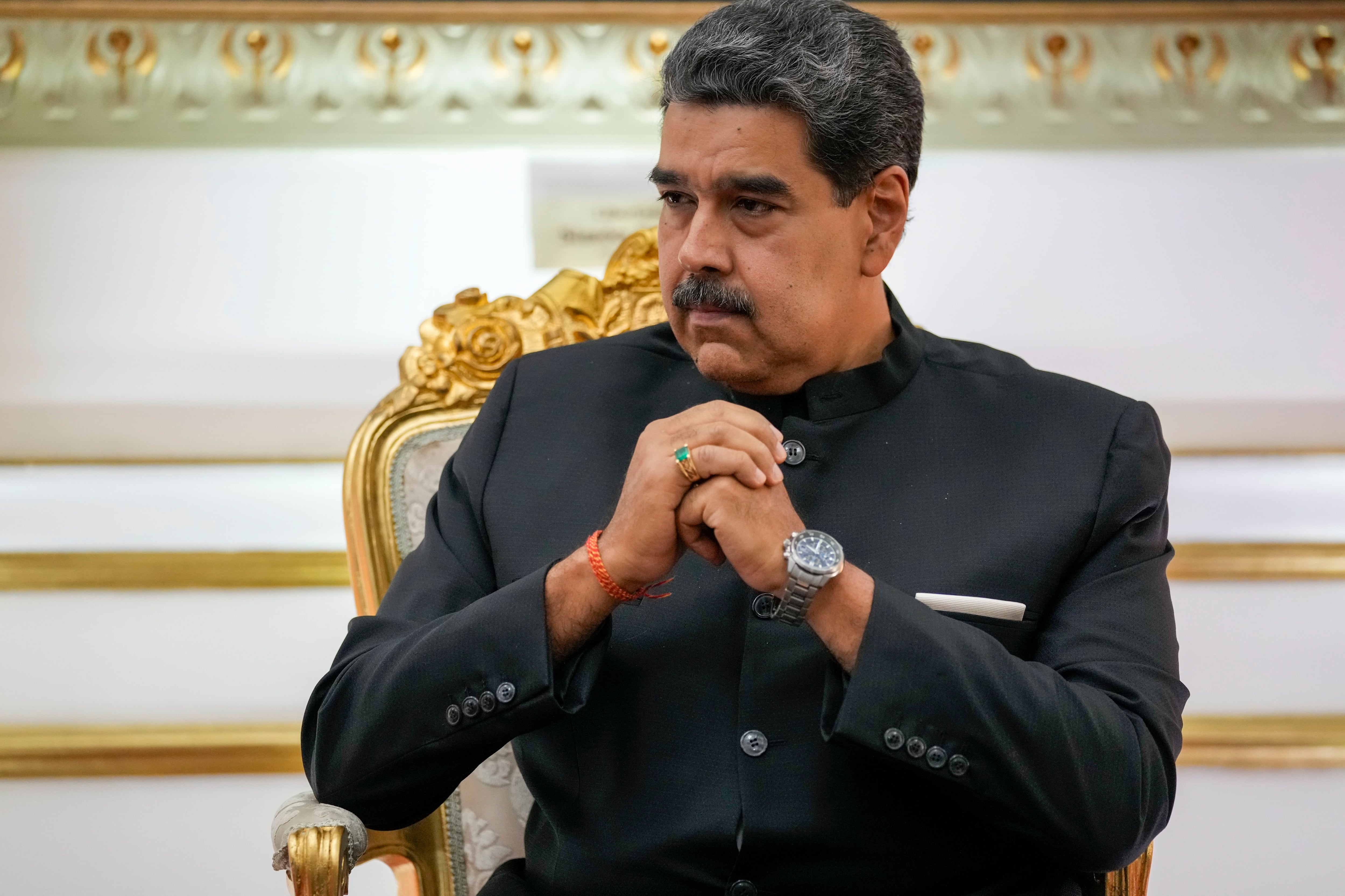 Nicolás Maduro durante un encuentro en el Palacio de Miraflores. (AP Foto/Ariana Cubillos, archivo)