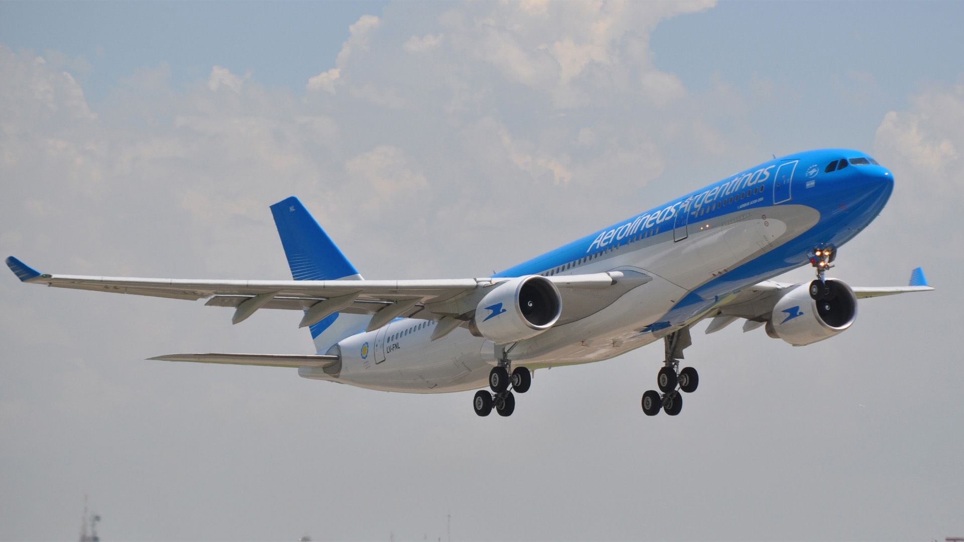 Aerolíneas Argentinas planea que todos sus vuelos lleven combustible SAF a partir de 2027 (Aerolíneas Argentinas)