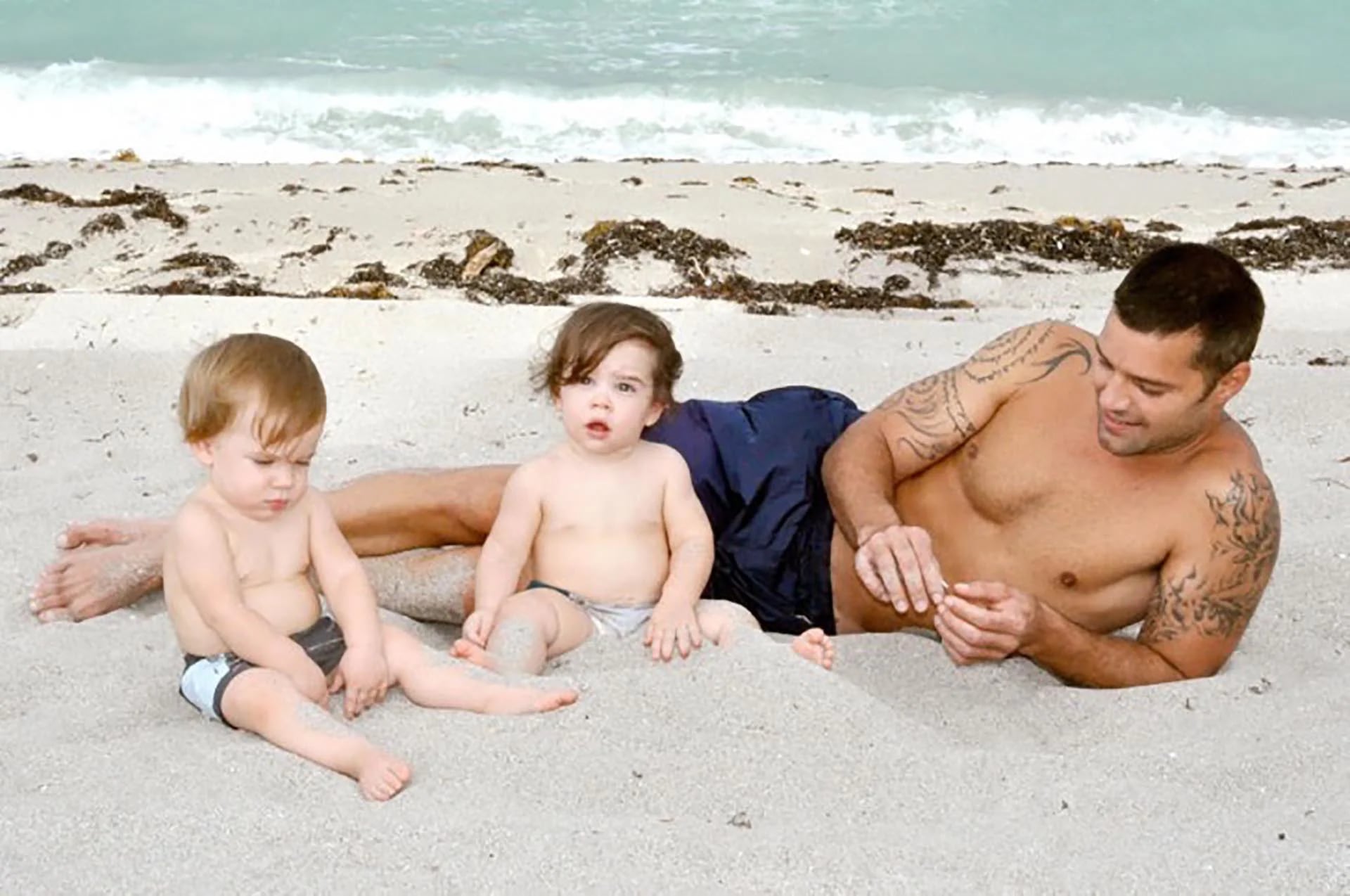 Ricky Martin junto a sus hijos