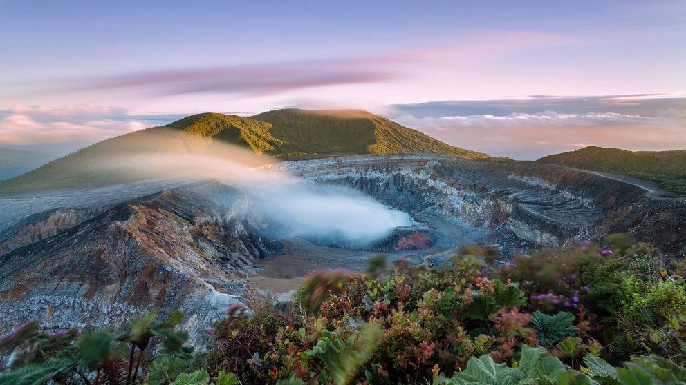 Costa Rica genera el 98% de la electricidad a través de energías renovables, además de que más del 25% de este país con biodiversidad ya ha sido declarado zona de conservación (Getty Images)