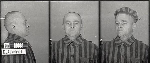 Pilecki en Auschwitz, donde ingresó con el nombre de Tomasz Serafiński (Museo Estatal de Auschwitz-Birkenau)