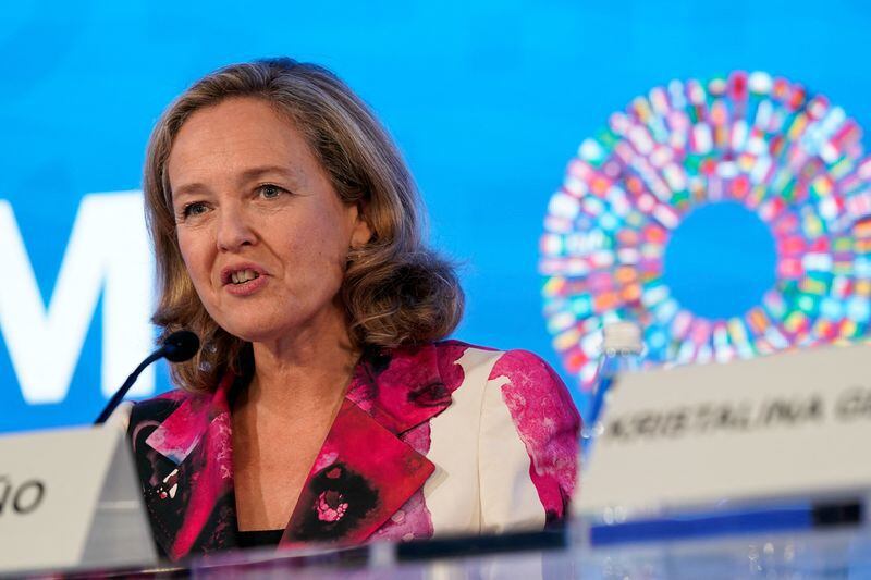 La ministra de Asuntos Económicos, Nadia Calviño, interviene en un encuentro del Fondo Monetario Internacional y el Banco Mundial en Washington, en octubre de 2022. - Elizabeth Frantz / REUTERS