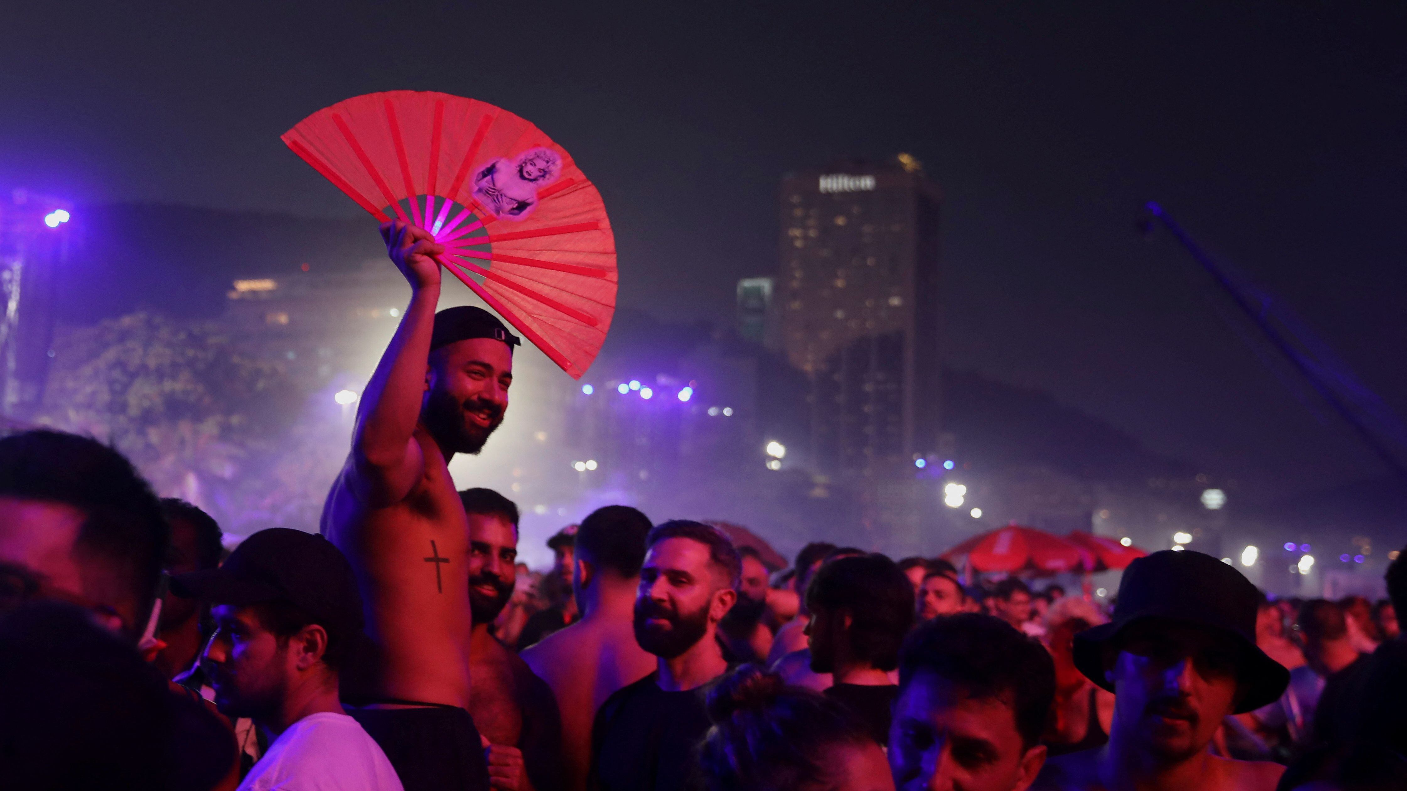 Fans wait as people crowd at Copacabana beach to attend Madonna's free concert in Rio de Janeiro, Brazil May 4, 2024. REUTERS/Lucas Landau