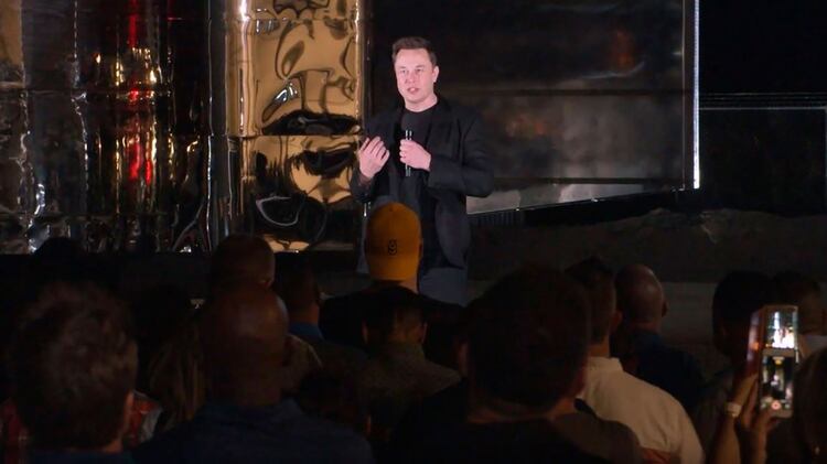 Elon Musk durante la presentación de Starship. 