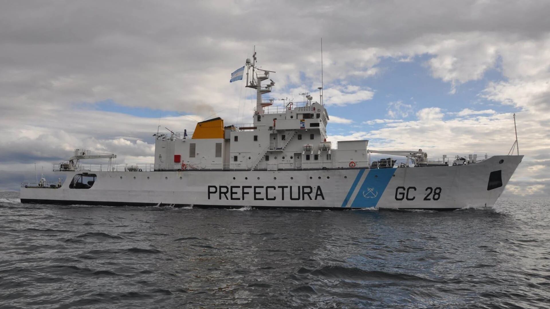 Siete embarcaciones coordinadas por Prefectura Naval forman parte del operativo de búsqueda de Ferreyra
