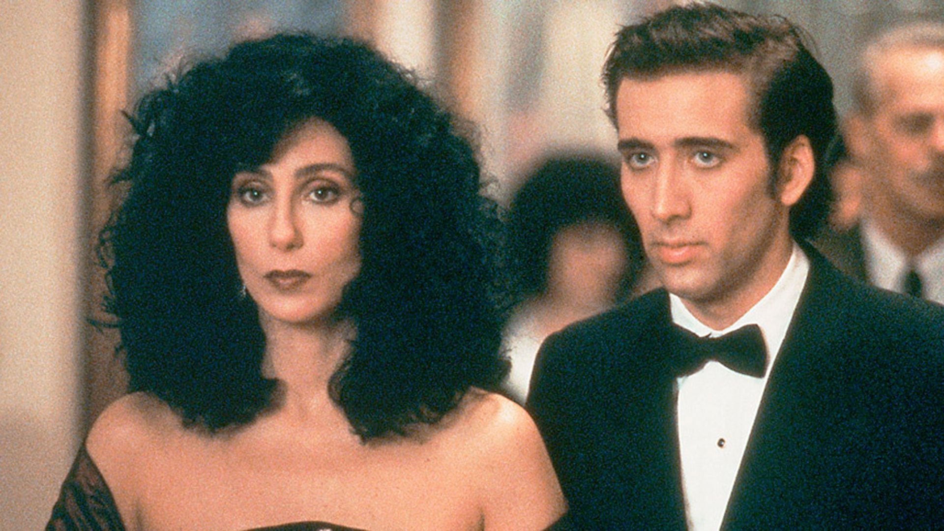 Cher con Nicholas Cage (Hechizo de luna, película de 1987)