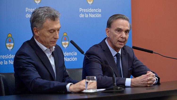 El presidente Mauricio Macri, y el candidato a vicepresidente, Miguel Ángel Pichetto (Gustavo Gavotti)