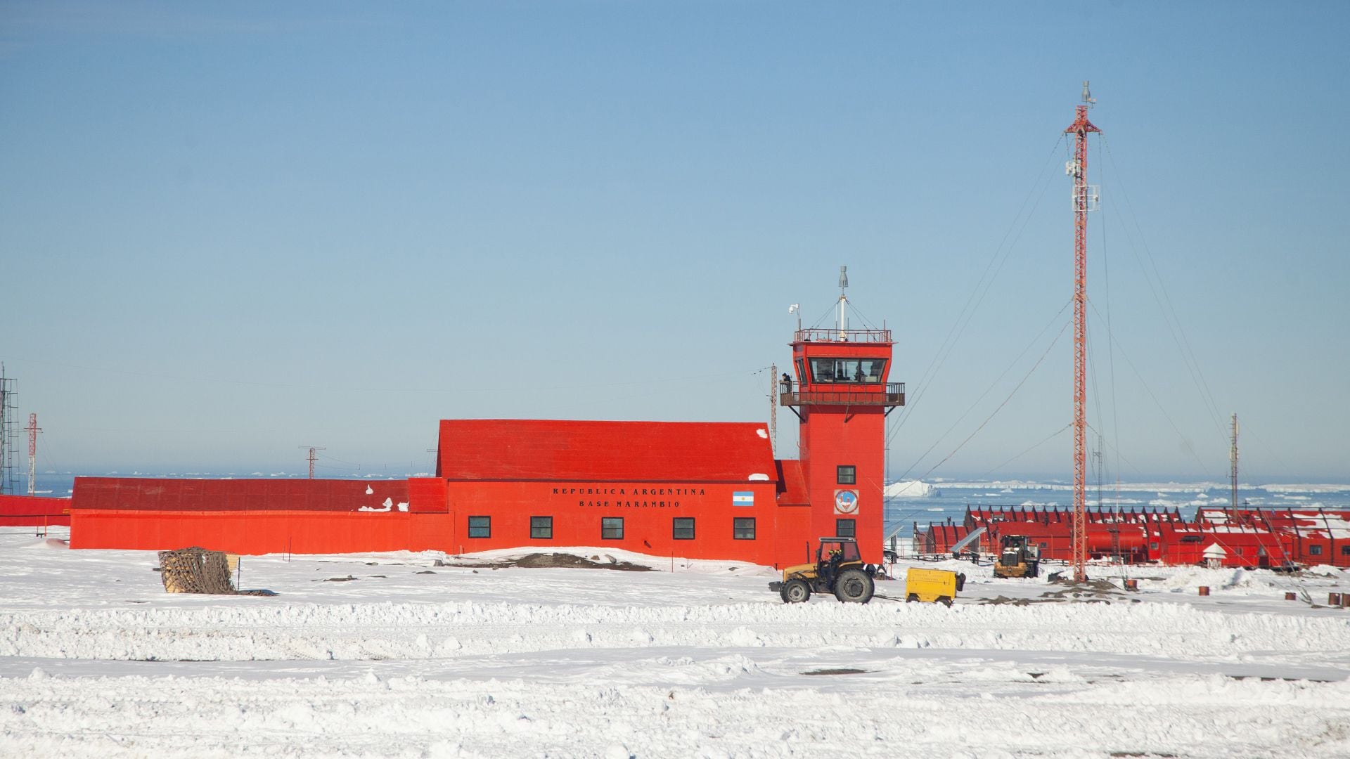 Torre de control del aeródromo de la base Marambio (Martín Gallino)