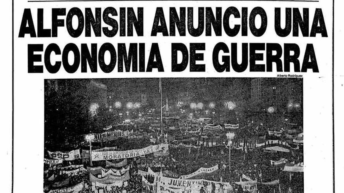 Cuando la Argentina vivió en “economía de guerra”: del estado de sitio al Plan Austral en medio de una brutal crisis - Infobae