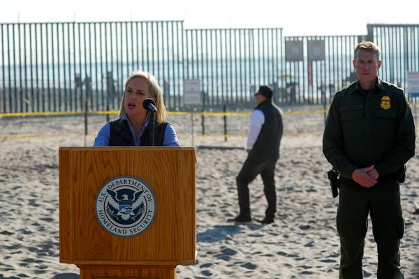 Resultado de imagen para Secretaria de Seguridad Nacional de EE. UU.: hemos identificado a unos 500 criminales en la caravana