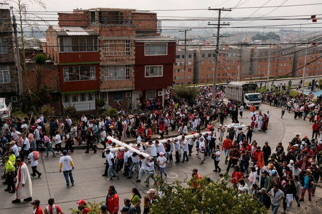 Una instalación al aire libre para celebrar la Semana Santa fue víctima del hurto en Bogotá - crédito Mariano Vimos/Colprensa