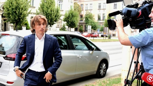 Luka Modric declaró ante un corte en Osijek por el juicio contra su ex entrenador Zdravko Mamic (AFP)
