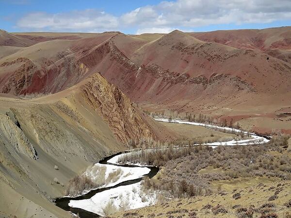 El Parque Nacional de Sailugem se ubica en Rusia en el cruce de las fronteras de Mongolia, China y Kazakstán