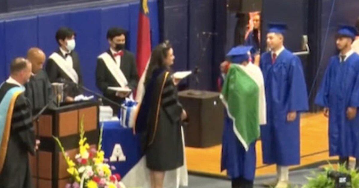 US school denied student graduation diploma for wearing the Mexican flag on his dress