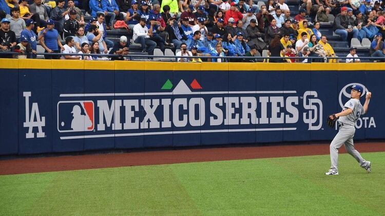 Dodgers y Padres jugaron una serie de temporada regular en Monterrey, en el 2018 (Foto: Archivo)