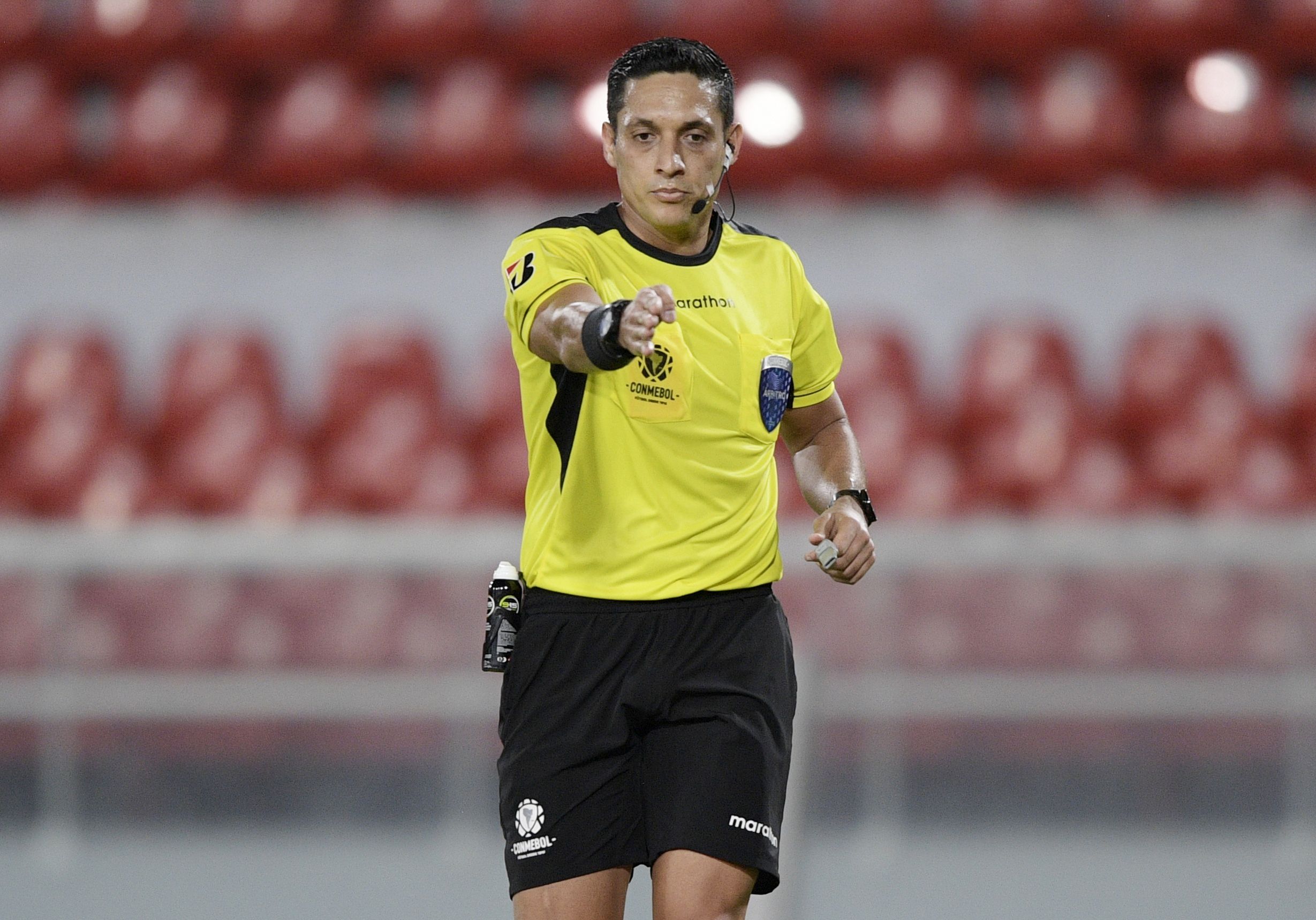 Jesús Valenzuela dirigió el histórico triunfo de Perú ante Colombia en Barranquilla.