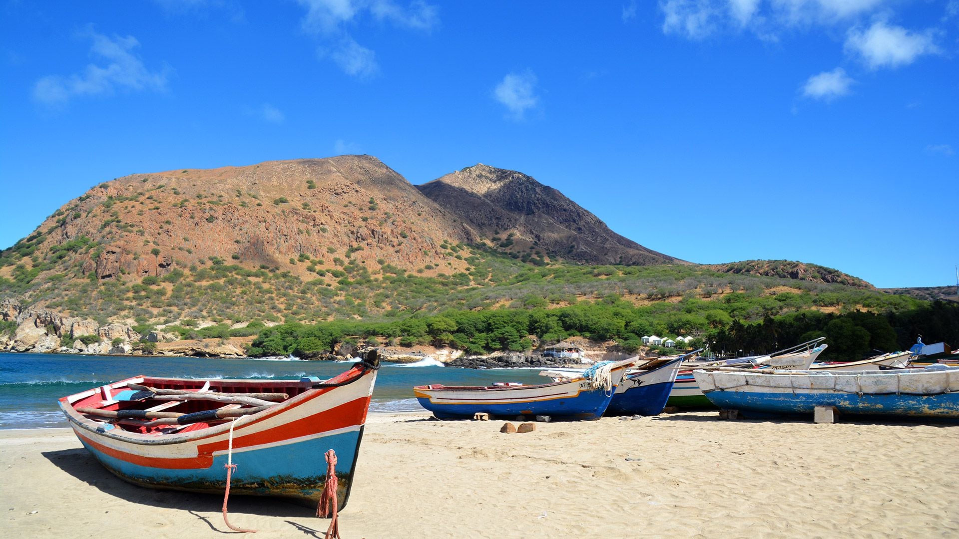 Cabo Verde: cómo un país insular mejora productividad con turismo y servicios