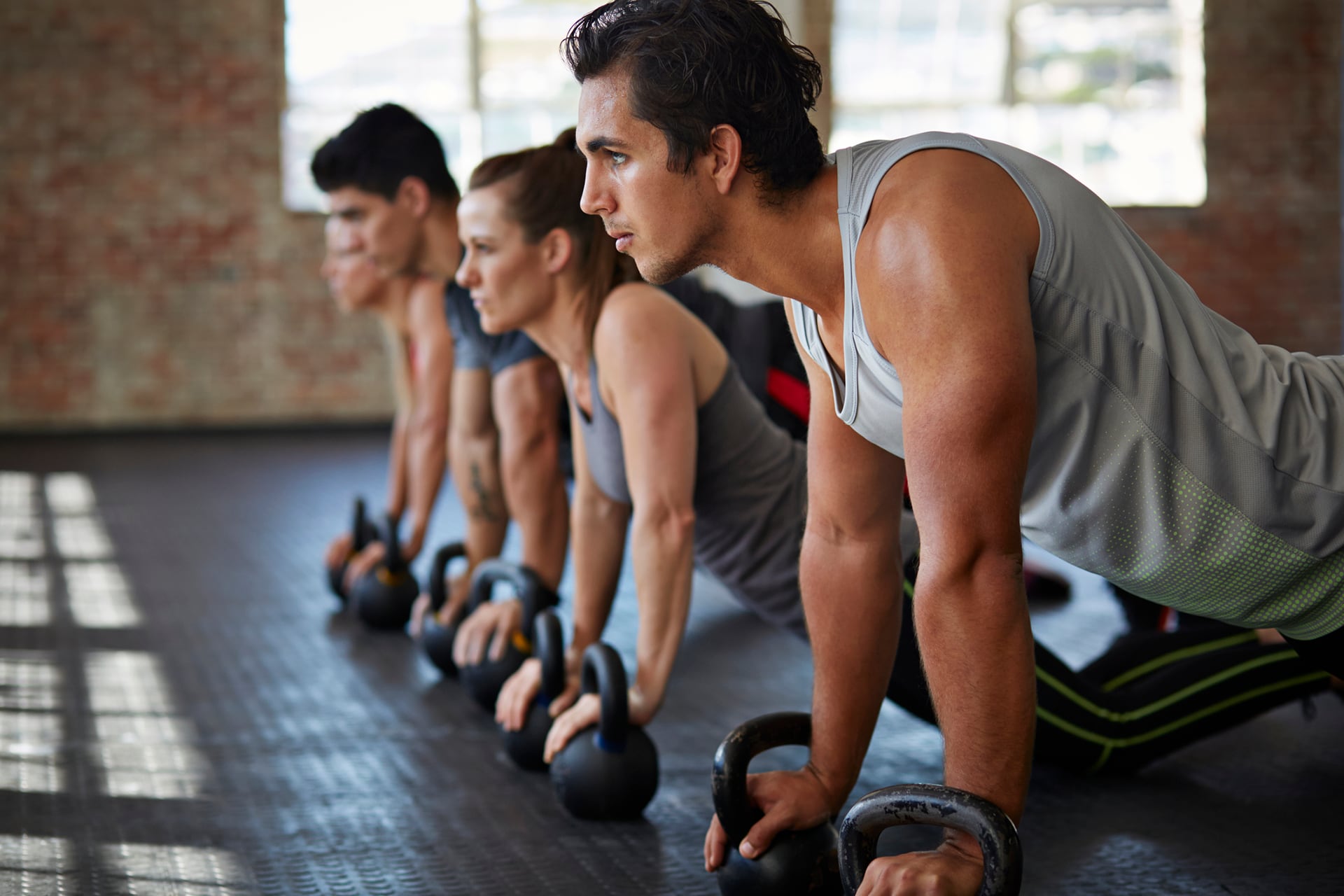 El tipo de ejercicio y el objetivo personal del entrenamiento influye en qué momento del día conviene hacerlo (Getty)