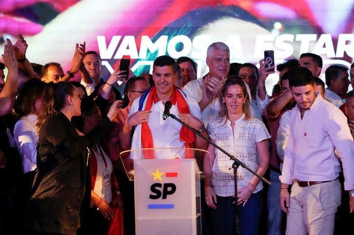 Peña, como candidato de Partido Colorado, dando un discurso tras ganar la elección presidencial, en abril pasado (REUTERS/Agustin Marcarian)