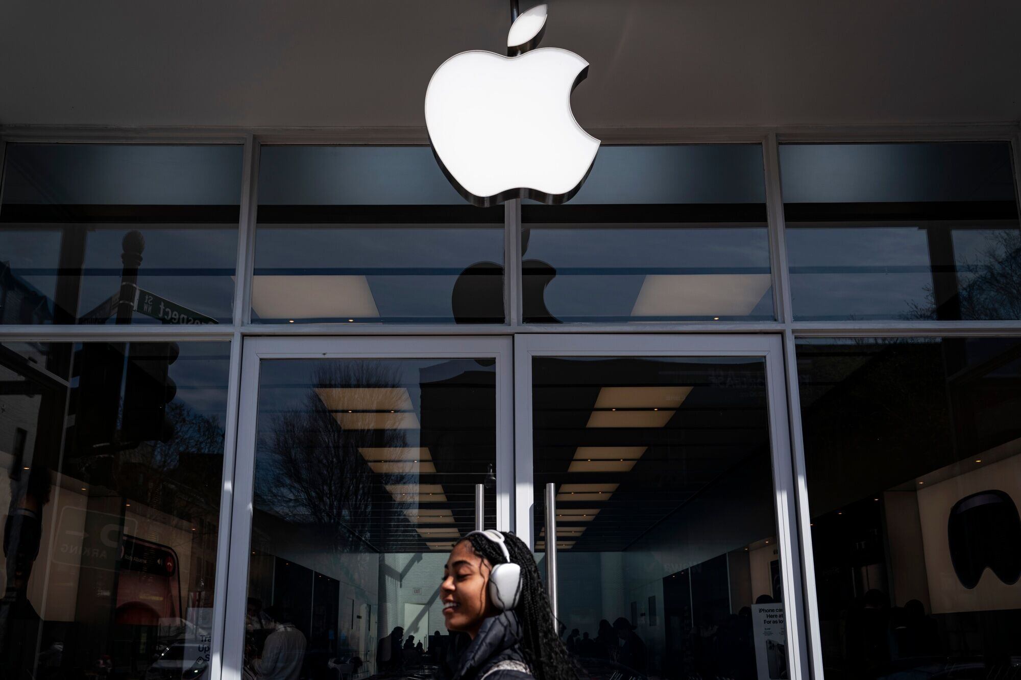 En Apple, se busca identificar a aquellos capaces de colaborar eficazmente en un entorno de trabajo en equipo. (Bloomberg)