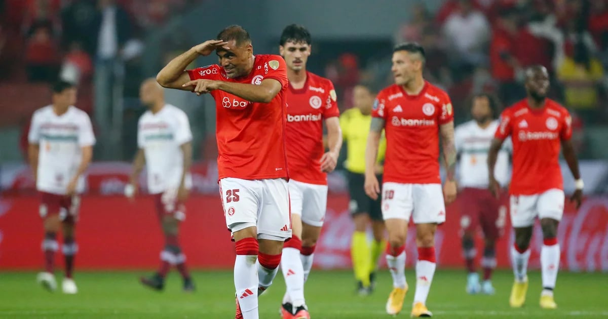 Inter de Porto Alegre se acercó a la final de la Copa Libertadores tras vencer 1-0 a Fluminense.