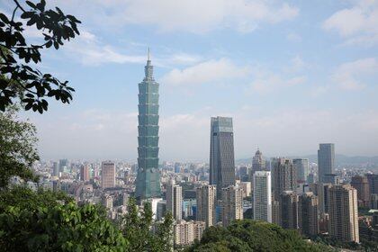 Vista general de la ciudad de Taipéi desde Xianshan (Fotógrafo: I-Hwa / Cheng/Bloomberg)