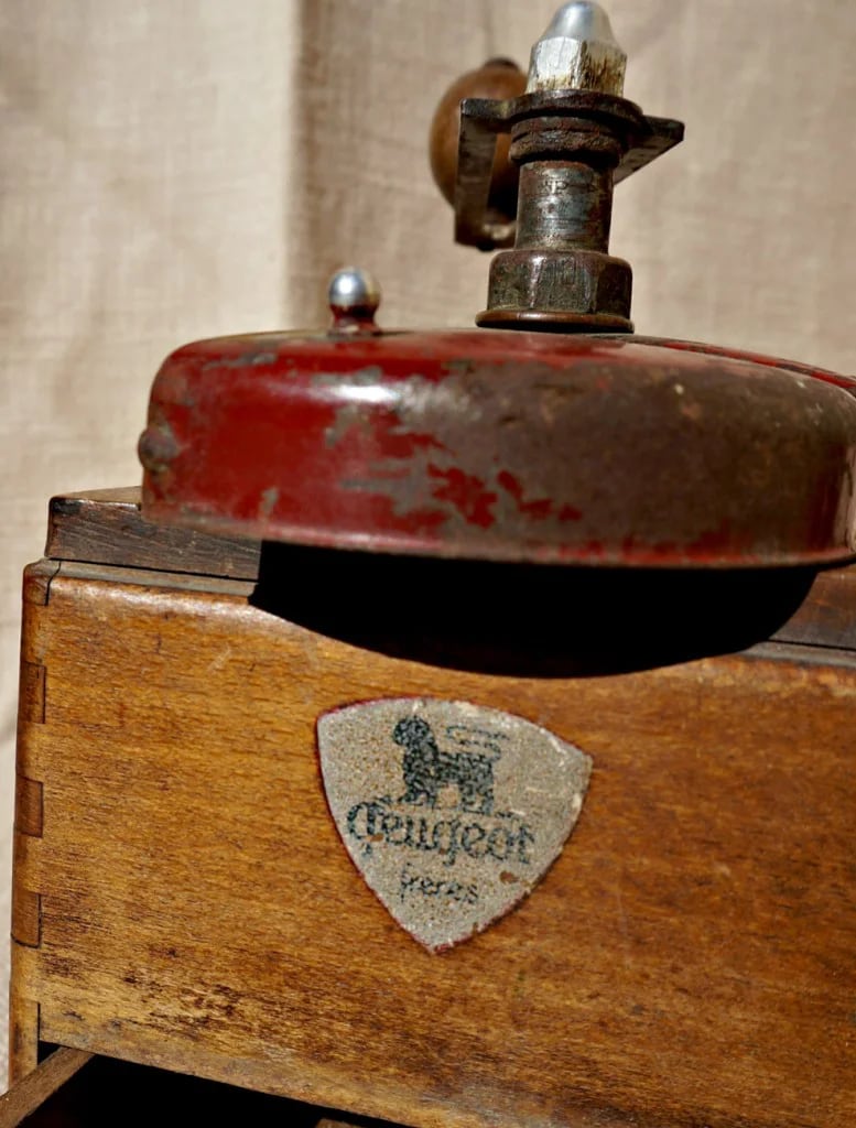 Una reliquia histórica de Peugeot: sus primeros molinillos o batidores de café