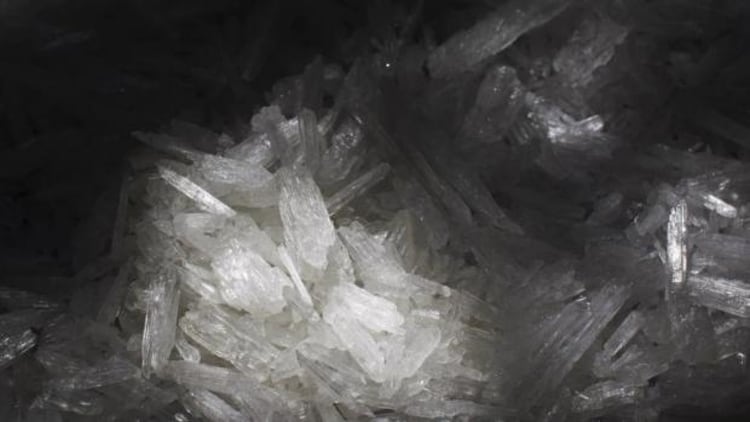 La metanfetamina también se le conoce como azul, hielo o cristal (Foto: AP)