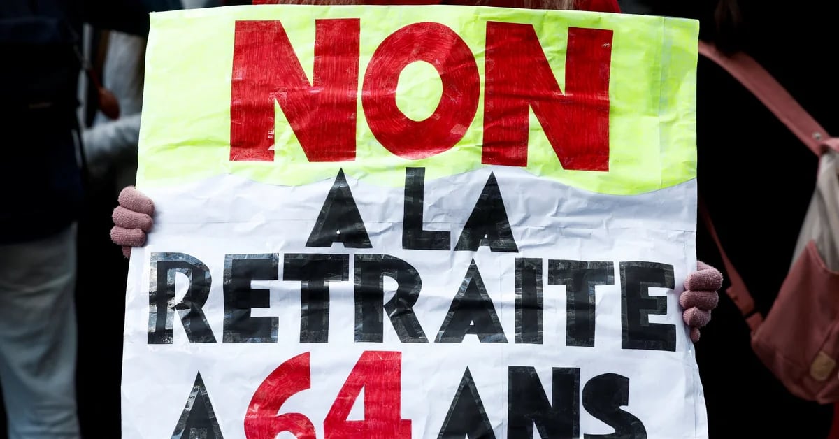 Nonostante le proteste contrarie, il governo di Macron avvierà il processo di riforma del sistema pensionistico francese