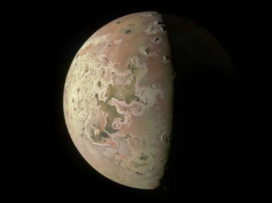 Imagen de la luna joviana Io, estudiada por Galileo (TED STRYK/SWRI)