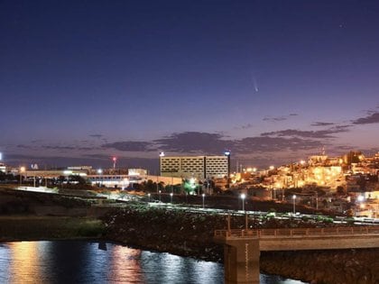 El cometa Neowise capturado desde el Parque Metropolitano Tres Presas en Chihuahua (Foto: @climachihuahua1)