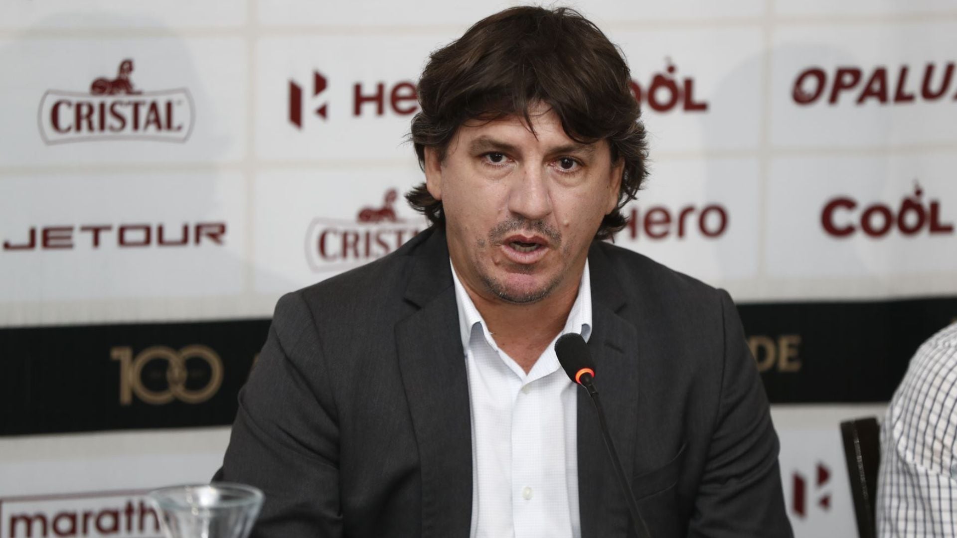 Alianza Lima también pidió sanción de un año para Jean Ferrari, administrador de Universitario.