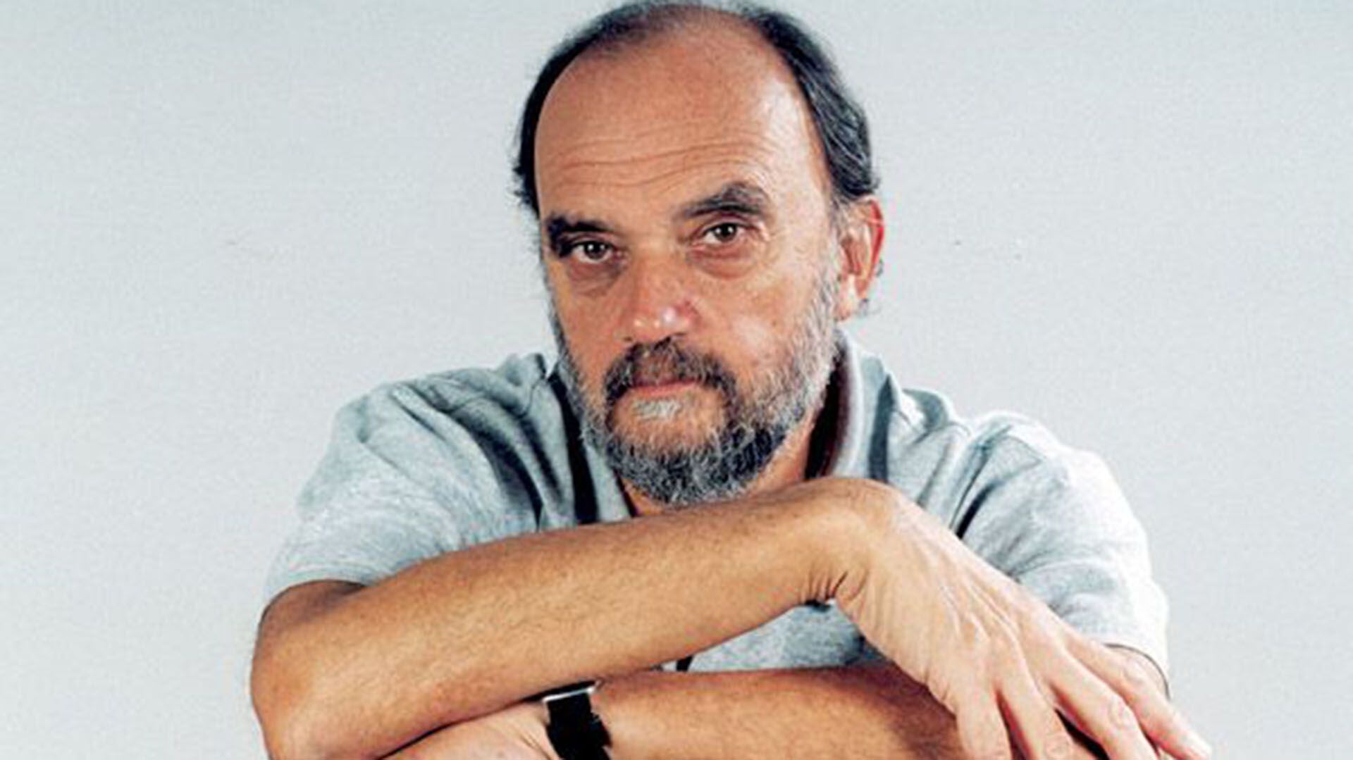 Escritor, dibujante y humorista rosarino, Roberto Fontanarrosa fue uno de los autores más queridos por el medio y por el público. Murió a los 62 años, el 19 de julio de 2007 (Télam)