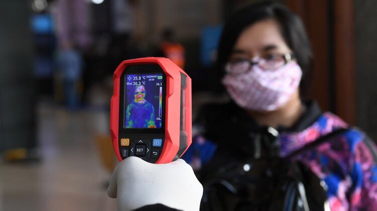 El ministro insistió en que cada gobernador tiene que solicitar a la Jefatura de Gabinete el listado de las actividades, junto con su protocolo (fotos: Maximiliano Luna)