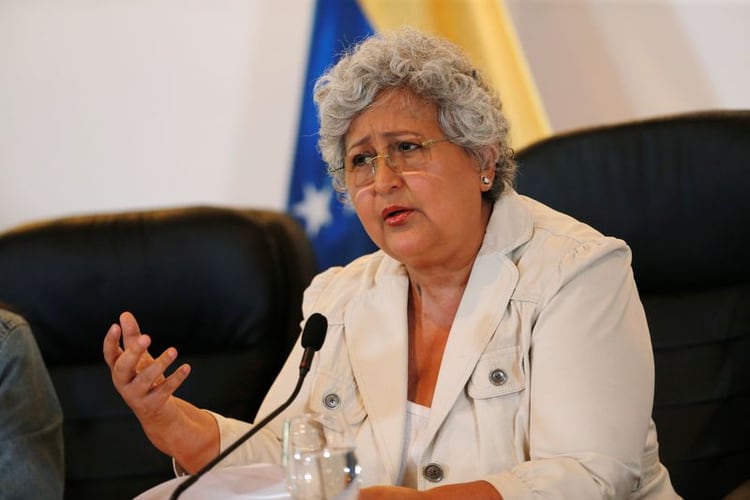La presidenta del Consejo Nacional Electoral (CNE), Tibisay Lucena, habla en una conferencia de prensa en Caracas, Venezuela Marzo 8, 2020. REUTERS/Manaure Quintero