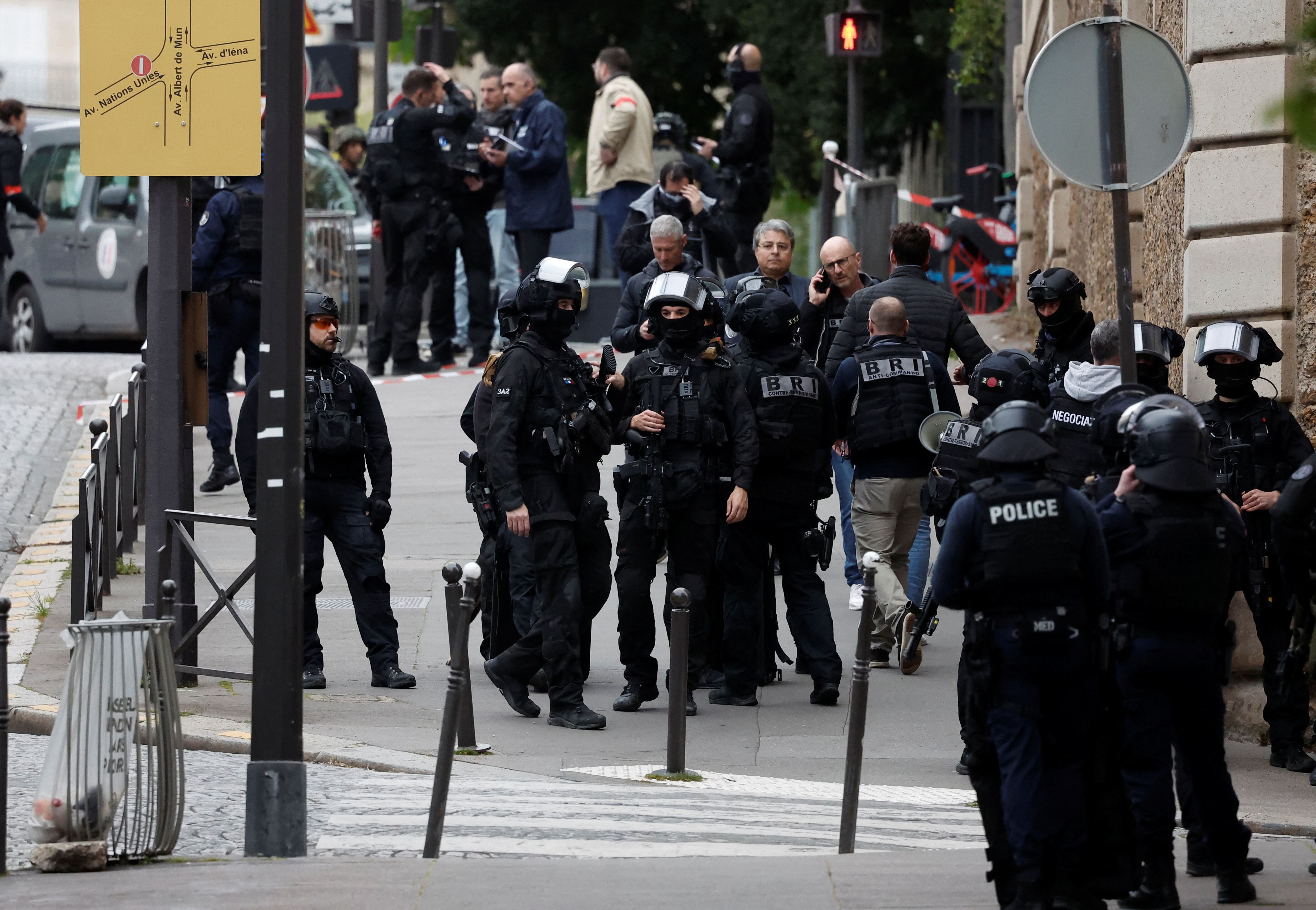 El despliegue policial (REUTERS/Benoit Tessier)
