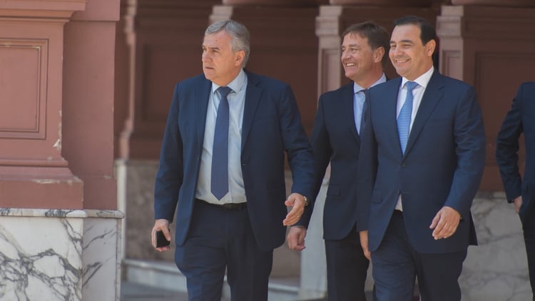 Gerardo Morales, Gustavo Valdés y Rodolfo Suárez, en Casa Rosada (Adrian Escandar)