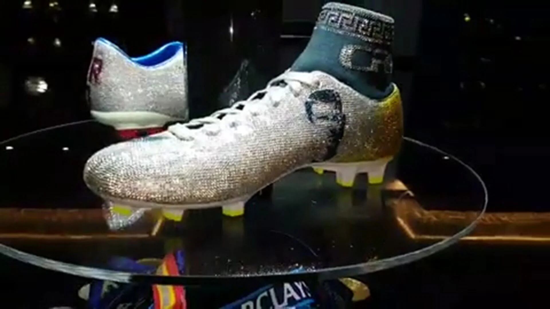 Cristiano Ronaldo exhibió los botines más caros del mundo: hechos con diamantes - Infobae