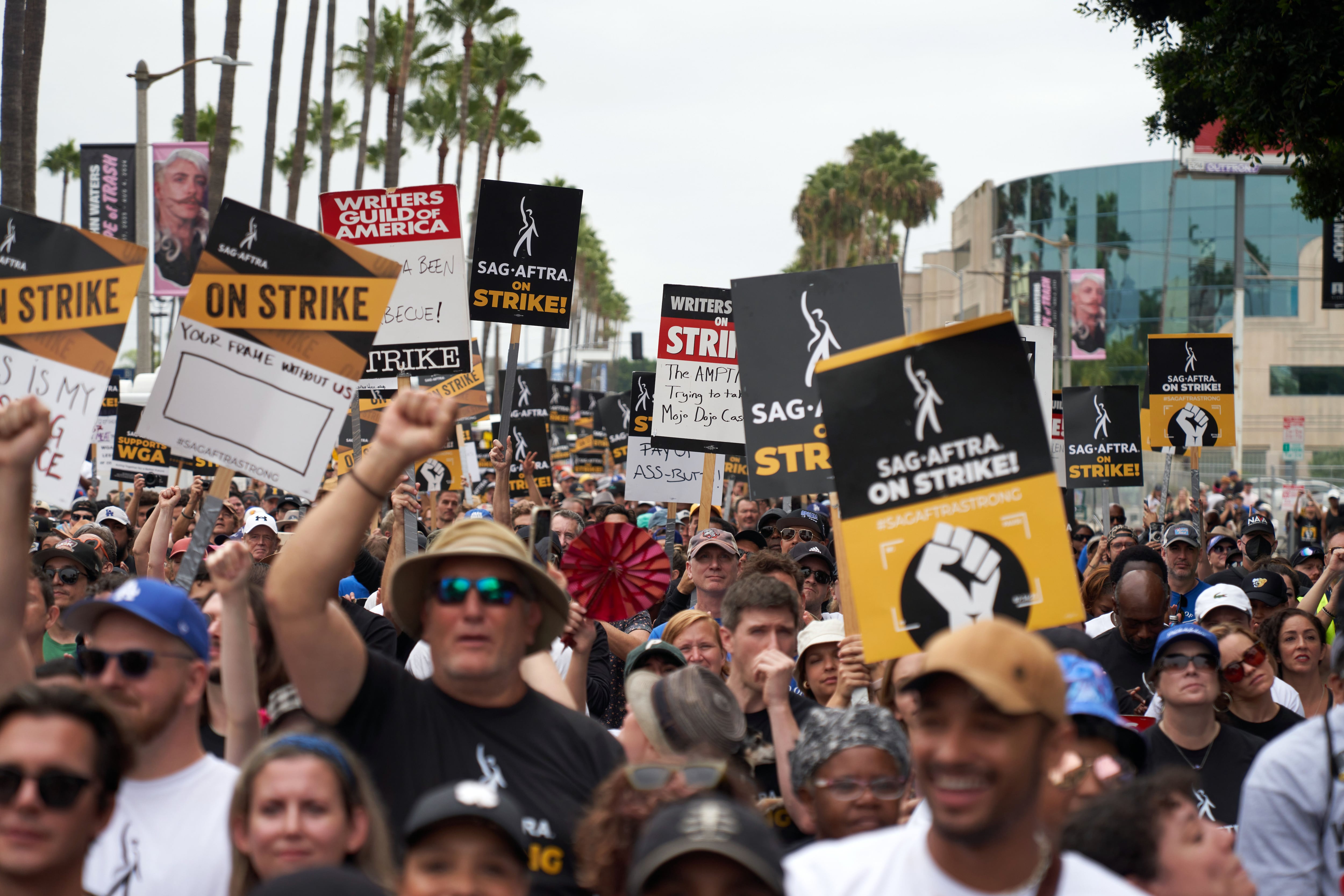 El Sindicato de Guionistas de EEUU anunció el fin de la huelga tras alcanzar un acuerdo con los estudios de Hollywood. (EFE)