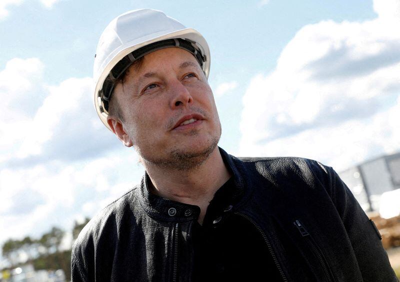 A fines de 2017, Musk se mudó a una de sus fábricas para trabajar 24/7 allí, cuenta su biógrafo. REUTERS/Michele Tantussi