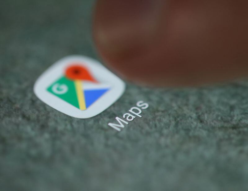 FOTO DE ARCHIVO: El logotipo de la aplicación Google Maps se ve en un smartphone en esta ilustración fotográfica tomada el 15 de septiembre de 2017. REUTERS/Dado Ruvic/Ilustración