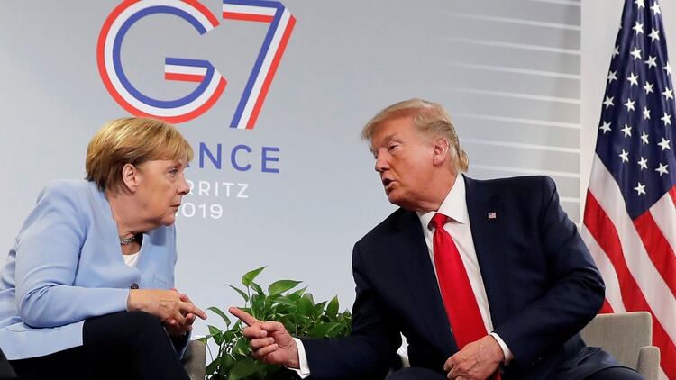 Angela Merkel, canciller de Alemania, junto a Trump (Reuters)