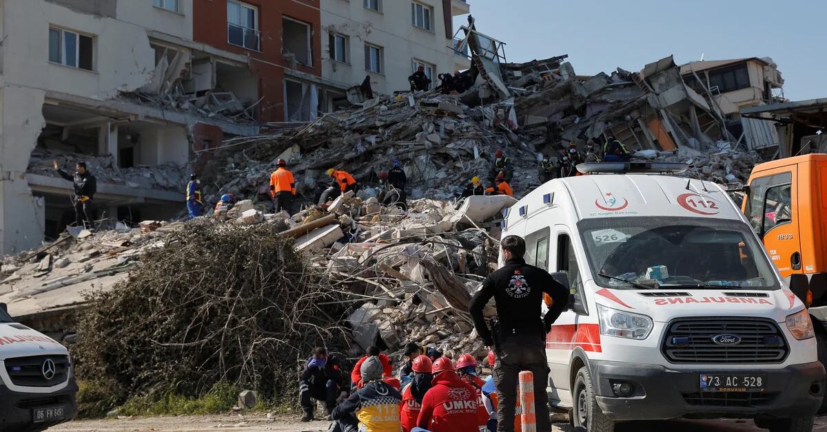 A 6.4 magnitude quake hits southern Turkey in the same province as the quake two weeks ago