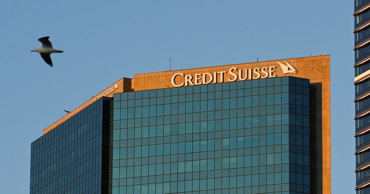 Credit Suisse shares fall despite Swiss National Bank’s $54 billion bailout