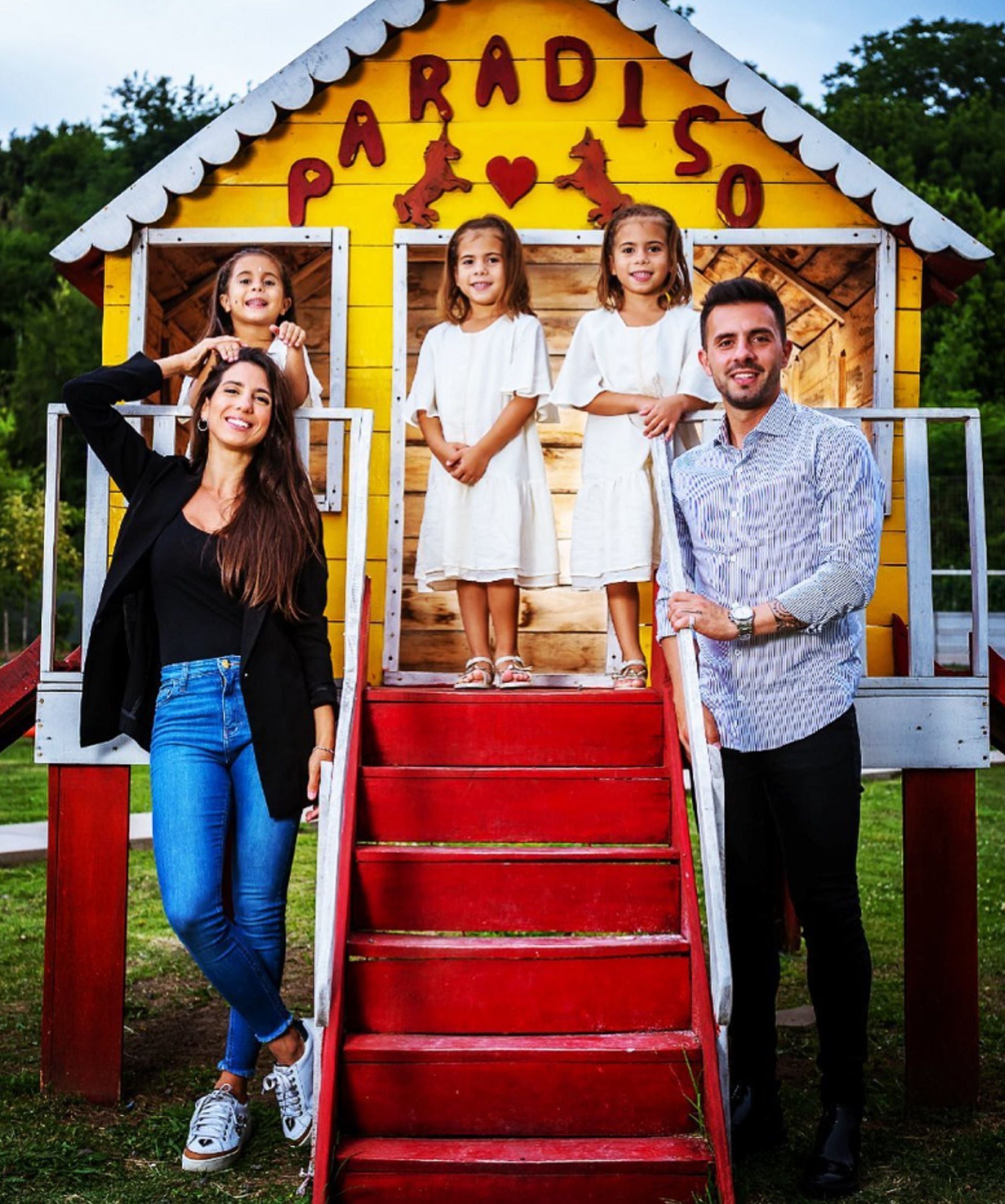 Cinthia Fernández, Matías Defederico y sus tres hijas antes de la separación