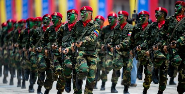Soldados del EjÃ©rcito venezolano (AFP)